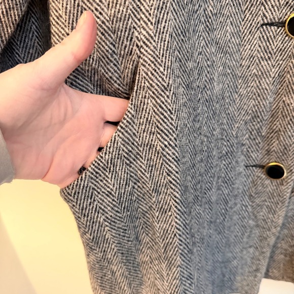 Vtg Herringbone Wool Blend Coat Black Velvet Collar Grey Womens 12 Quiet Luxury - Picture 6 of 7